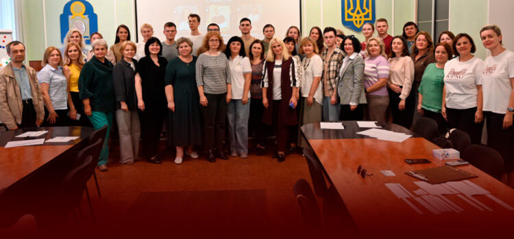 Тренінг з організації проєктної роботи у ЗЗСО «eTwinning у школах Кам’янець-Подільської громади: перспективи розвитку» Тренінг з організації проєктної роботи у ЗЗСО «eTwinning у школах Кам’янець-Подільської громади: перспективи розвитку»