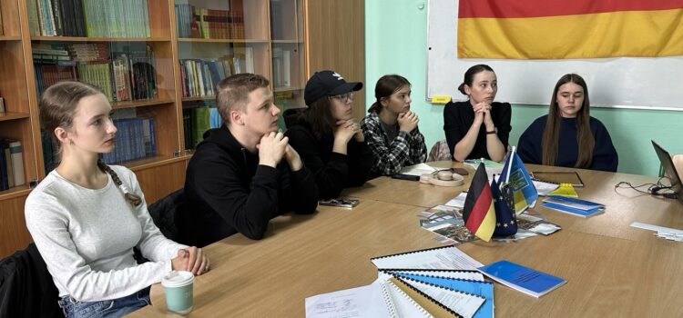 Говоримо про підготовку курсової роботи Говоримо про підготовку курсової роботи