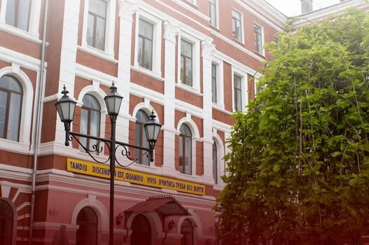 Запрошуємо майбутніх учителів Університету Огієнка до участі в новому eTwinning проєкті «Beyond Stereotypes: Discovering the True Faces of Cultures» Запрошуємо майбутніх учителів Університету Огієнка до участі в новому eTwinning проєкті «Beyond Stereotypes: Discovering the True Faces of Cultures»