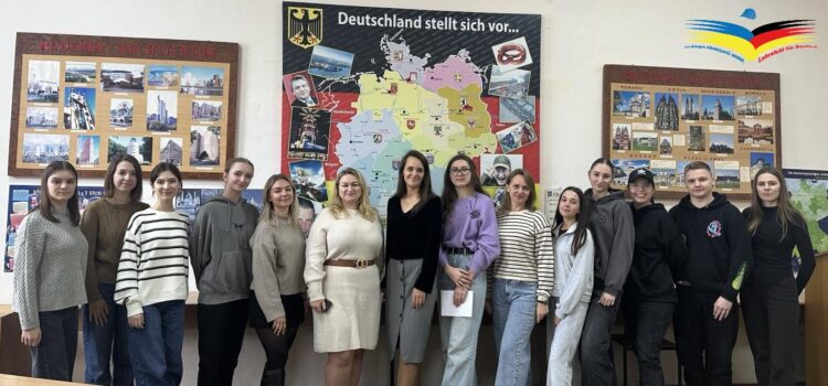 Студенти та випускники факультету іноземної філології — разом до успіху! Студенти та випускники факультету іноземної філології — разом до успіху!