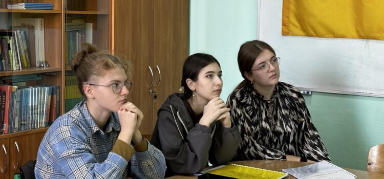Тренінг «Як написати курсову: від теми до захисту» Тренінг «Як написати курсову: від теми до захисту»